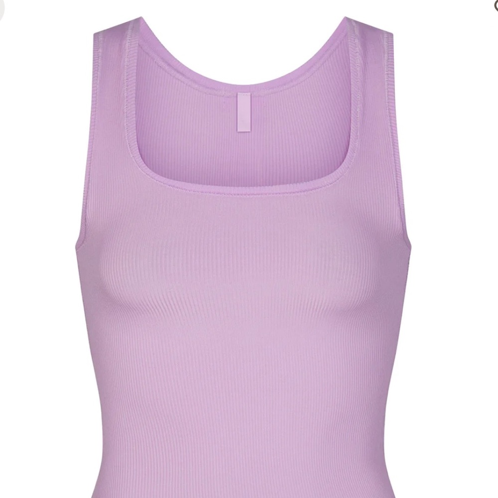 SKIMS SOFT LOUNGE RIB TANK